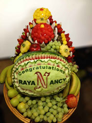 Raya, Nancy fruits gift
